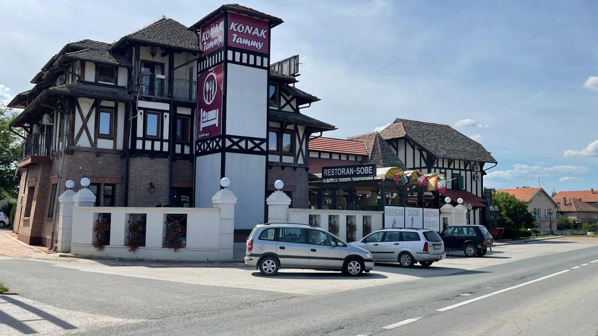 Hotel Konak Tammy Platicevo - Šabac Exteriör bild